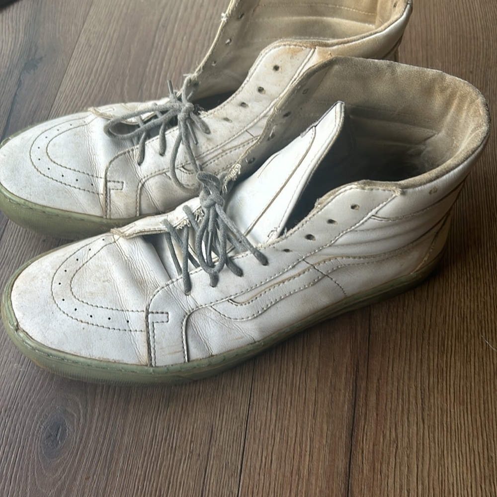 Vans High Tops !! 🤙 - Picture 3 of 4
